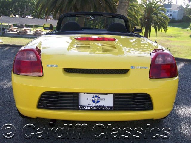 2001 Toyota MR2 Spyder 2dr Convertible Manual