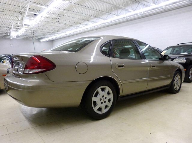 Used 2007 ford taurus se #2